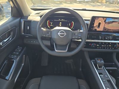 2026 Nissan Pathfinder — photo 14 view