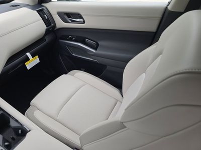 2026 Nissan Pathfinder - Photo 16