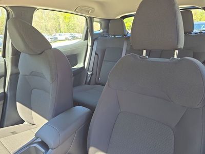 2026 Nissan Kicks - Photo 21