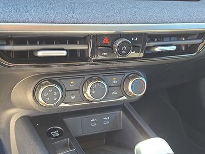 2026 Nissan Kicks - Photo 24
