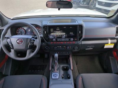 2026 Nissan Frontier - Photo 13