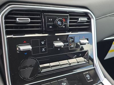 2026 Nissan Armada - Photo 25