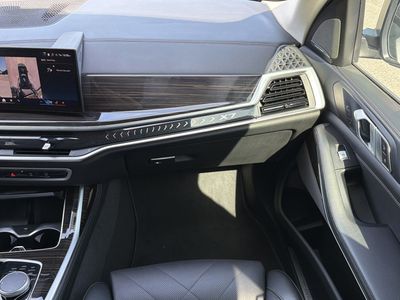 2024 BMW X7 - Photo 17