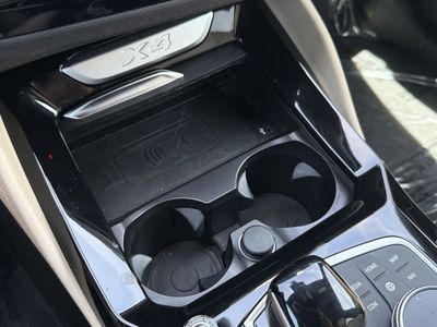 2025 BMW X4 - Photo 32