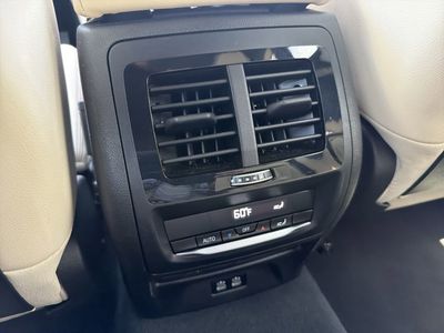 2025 BMW X4 - Photo 17