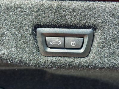 2025 BMW i5 - Photo 12