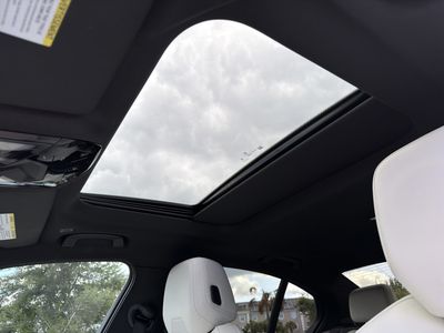 2024 BMW 5 Series - Photo 36