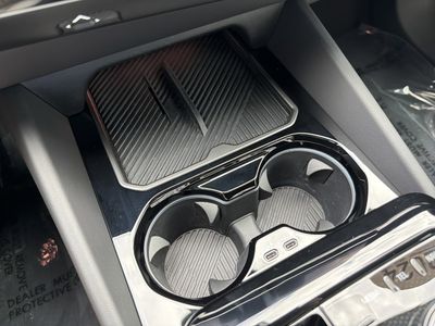 2024 BMW 5 Series - Photo 32