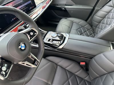 2025 BMW 7 Series - Photo 20