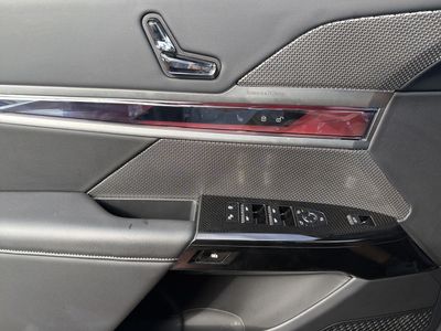 2025 BMW 7 Series - Photo 22