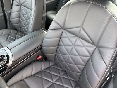 2025 BMW 7 Series - Photo 21