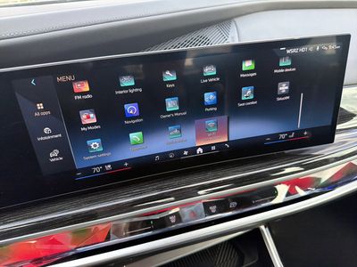 2025 BMW 7 Series - Photo 25