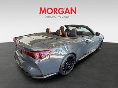 2025 BMW M4 - Photo 3