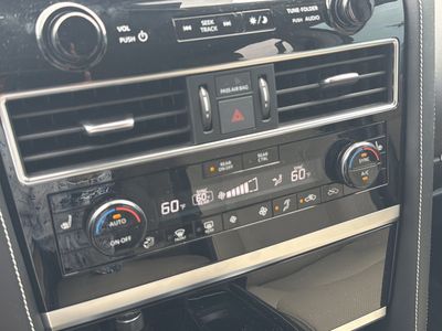 2022 INFINITI QX80 - Photo 32
