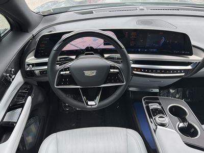 2024 Cadillac LYRIQ - Photo 14