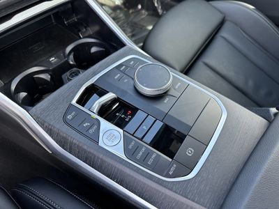 2025 BMW 3 Series - Photo 28