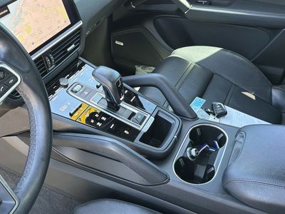 2023 Porsche Cayenne - Photo 21