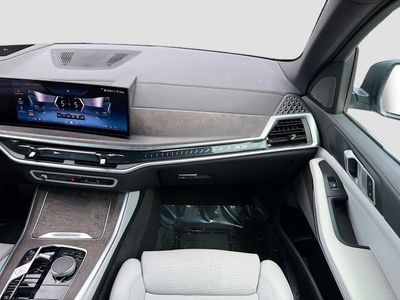 2025 BMW X5 - Photo 16