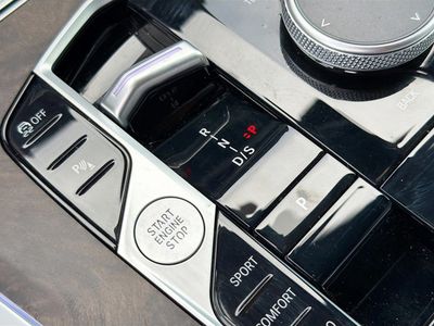 2025 BMW X5 - Photo 27