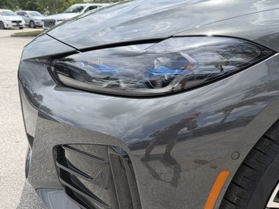 2024 BMW i4 - Photo 9