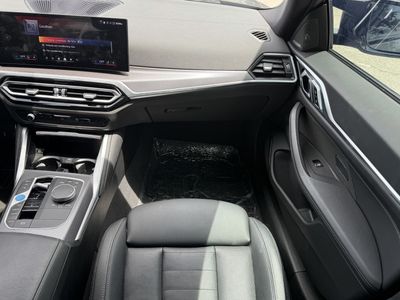 2024 BMW i4 - Photo 16