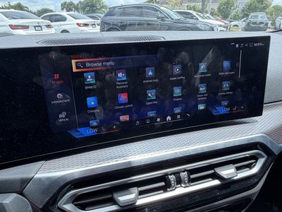 2024 BMW i4 - Photo 28
