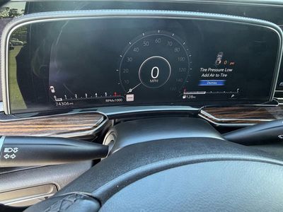 2021 Cadillac Escalade - Photo 36