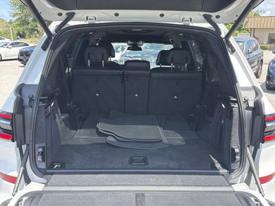 2025 BMW X7 - Photo 11