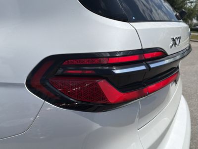 2025 BMW X7 - Photo 10
