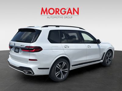 2025 BMW X7 - Photo 4
