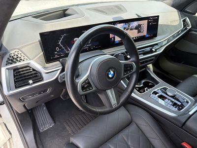2025 BMW X7 - Photo 23