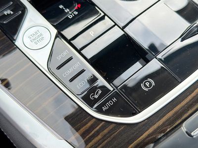 2024 BMW X7 - Photo 33