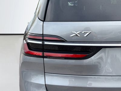 2024 BMW X7 - Photo 11