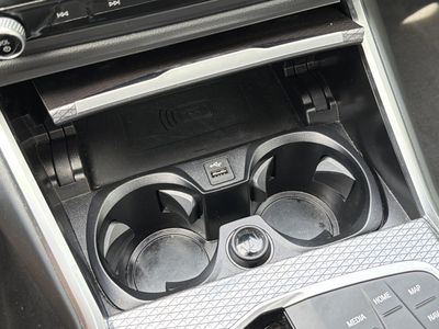 2025 BMW 3 Series - Photo 32