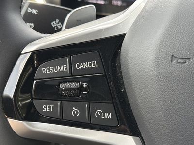 2025 BMW 3 Series - Photo 29