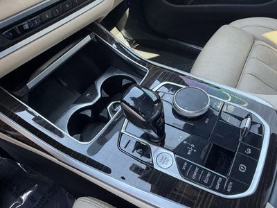 2021 BMW X7 - Photo 32