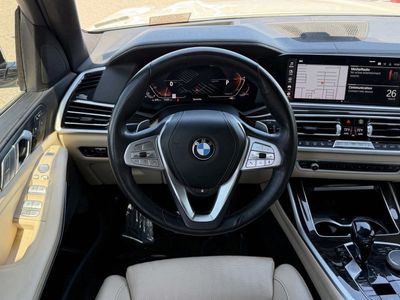2021 BMW X7 - Photo 16