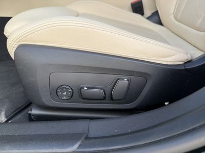 2025 BMW 3 Series - Photo 23