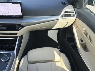 2025 BMW 3 Series - Photo 16