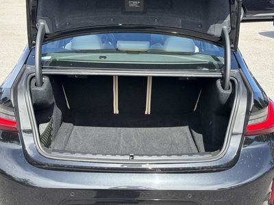 2025 BMW 3 Series - Photo 11