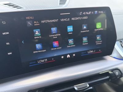 2025 BMW X2 - Photo 24