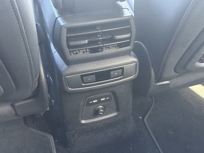 2024 Audi Q4 e-tron — photo 17 view