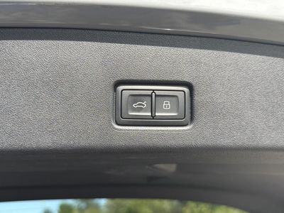 2024 Audi Q4 e-tron — photo 12 view