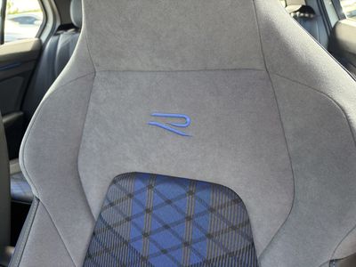 2025 Volkswagen Golf R - Photo 36