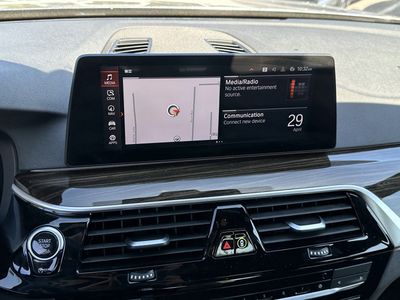 2020 BMW 5 Series - Photo 25
