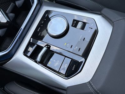 2025 BMW X3 - Photo 32