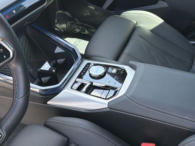 2025 BMW X3 - Photo 21