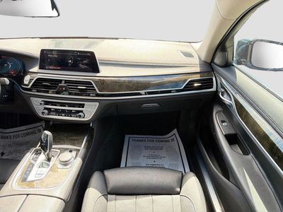 2020 BMW 7 Series - Photo 19