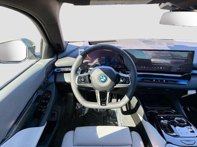 2026 BMW 5 Series - Photo 18