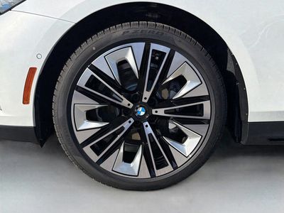 2026 BMW 5 Series - Photo 43